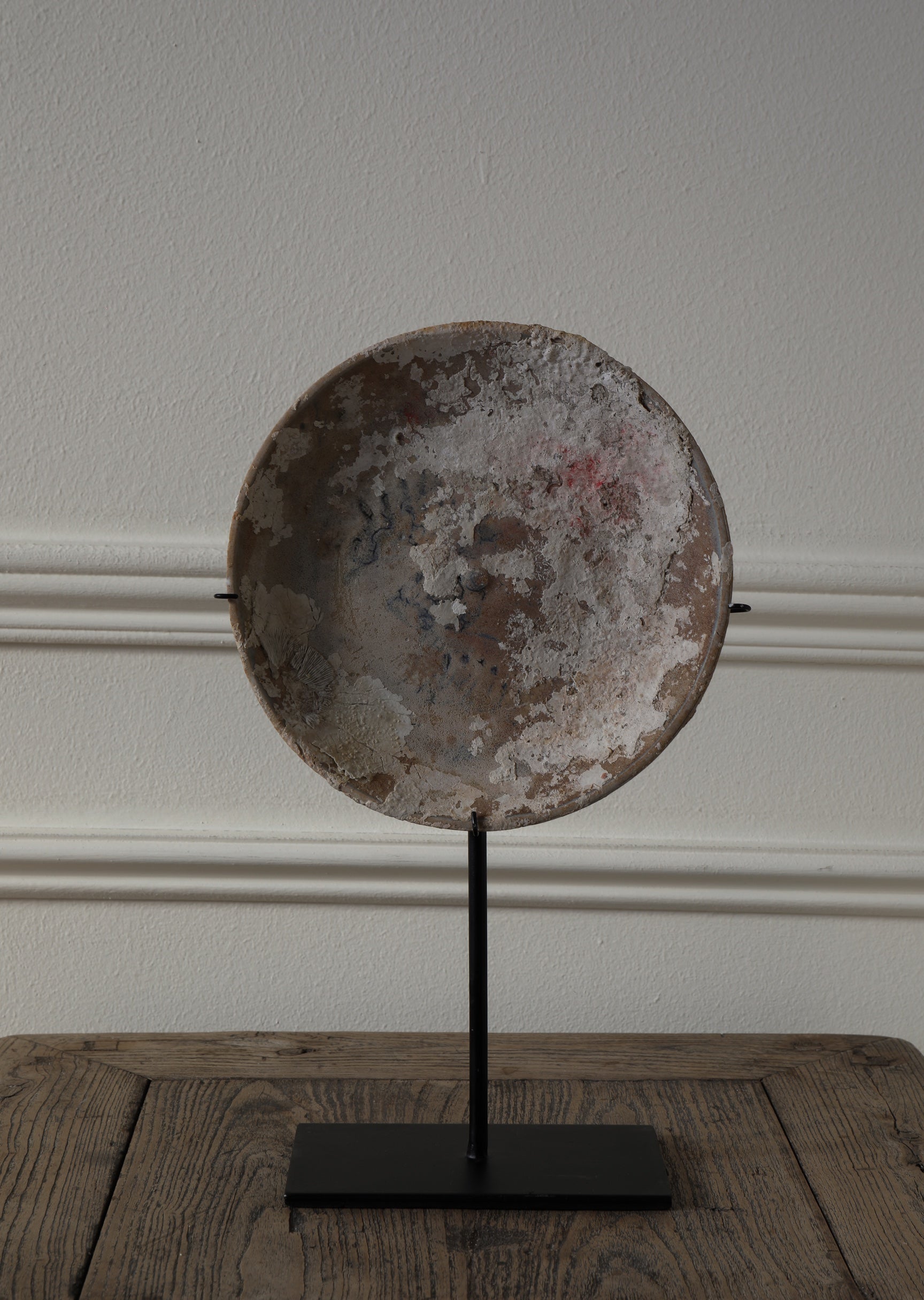 Antique wreckage plate on Stand V