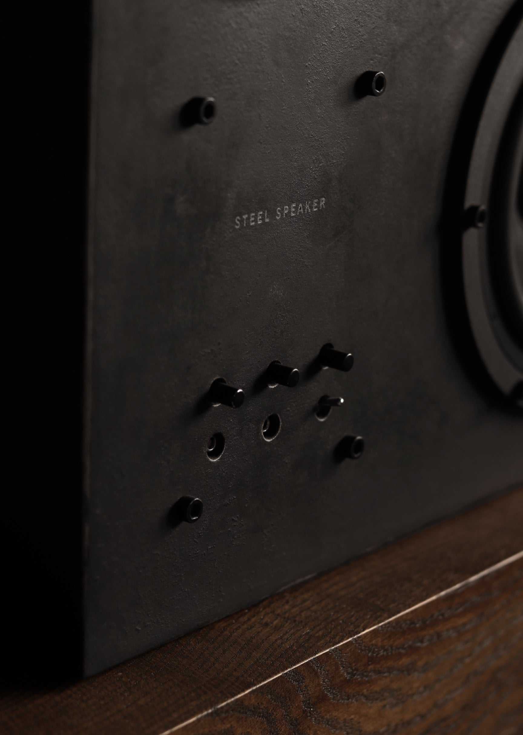 Steel Speaker