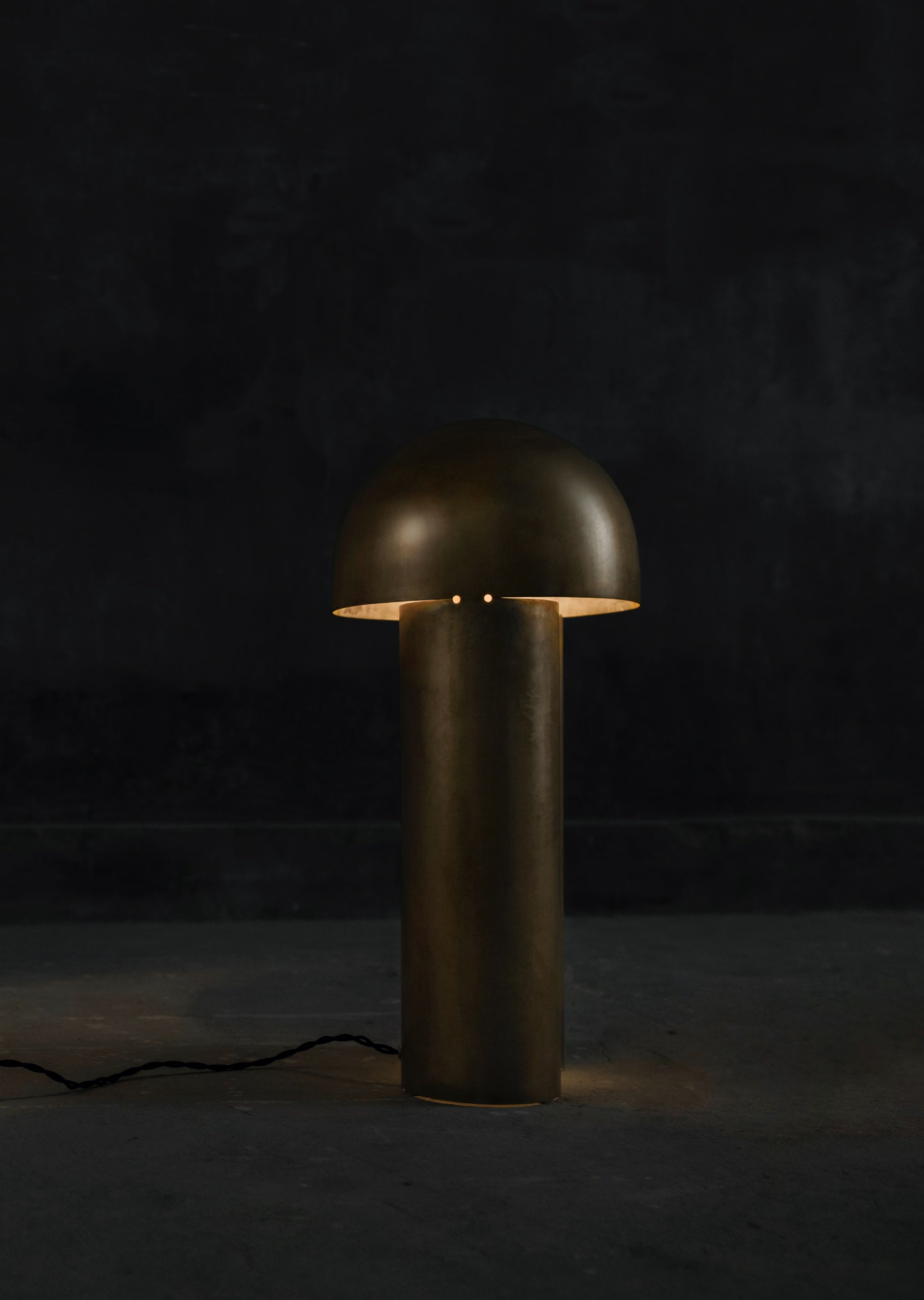 Monolight Table Lamp